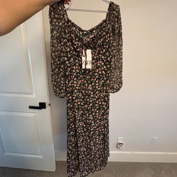Zara Midi Floral Dress NWT - Picture 1 of 4